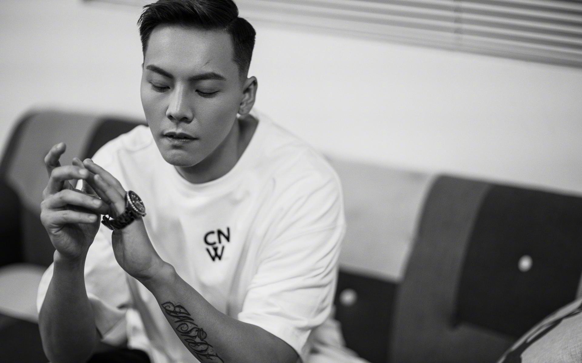 京多安,当精密仪器在街道狂想曲中拉满刻度