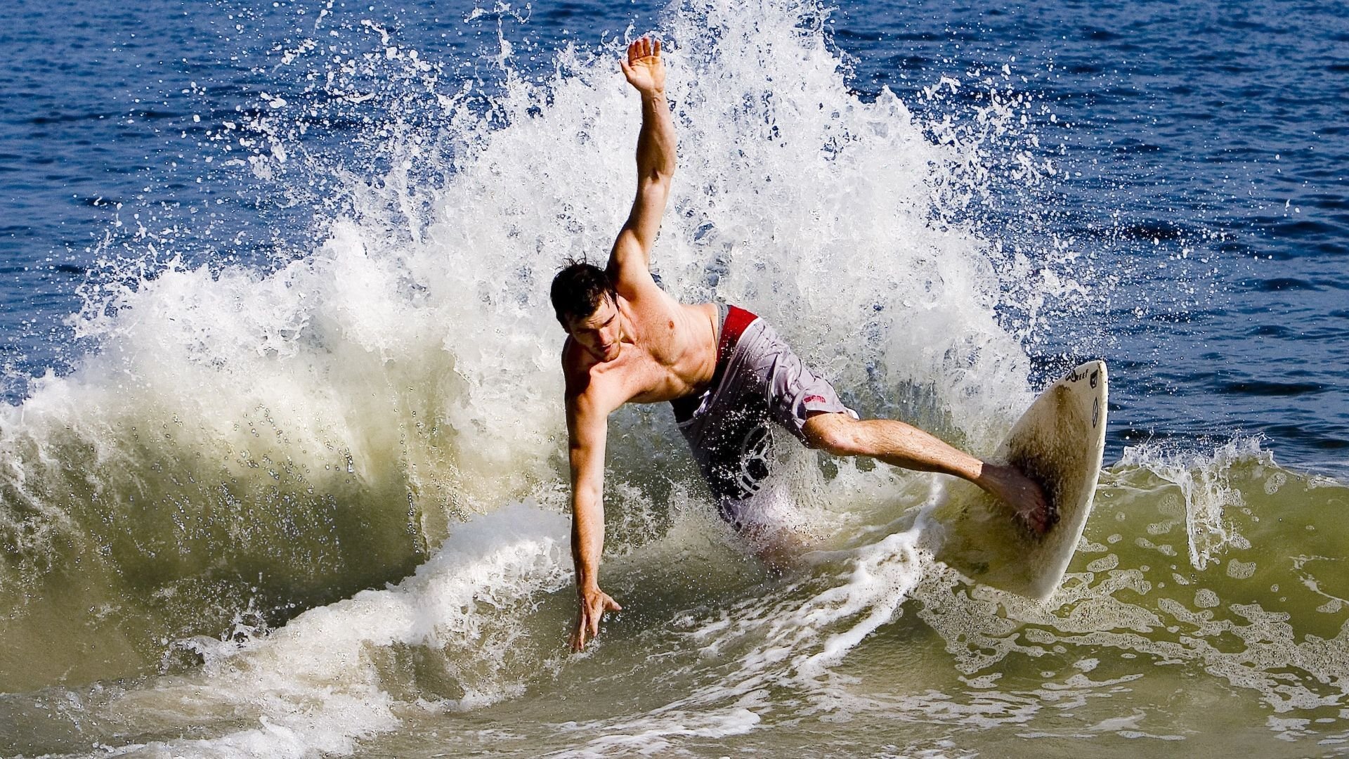 开云体育平台APP-福登扛起全队，法国轻取英格兰，一场战术与意志的胜利